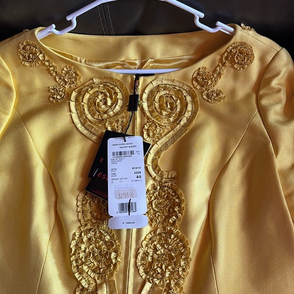 New with tags Escada Suit Canary Yellow - Picture 2 of 8